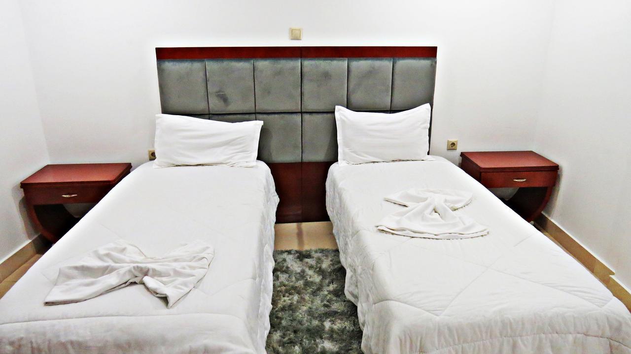 Apart Hotel Gatagold Quifica Exterior photo